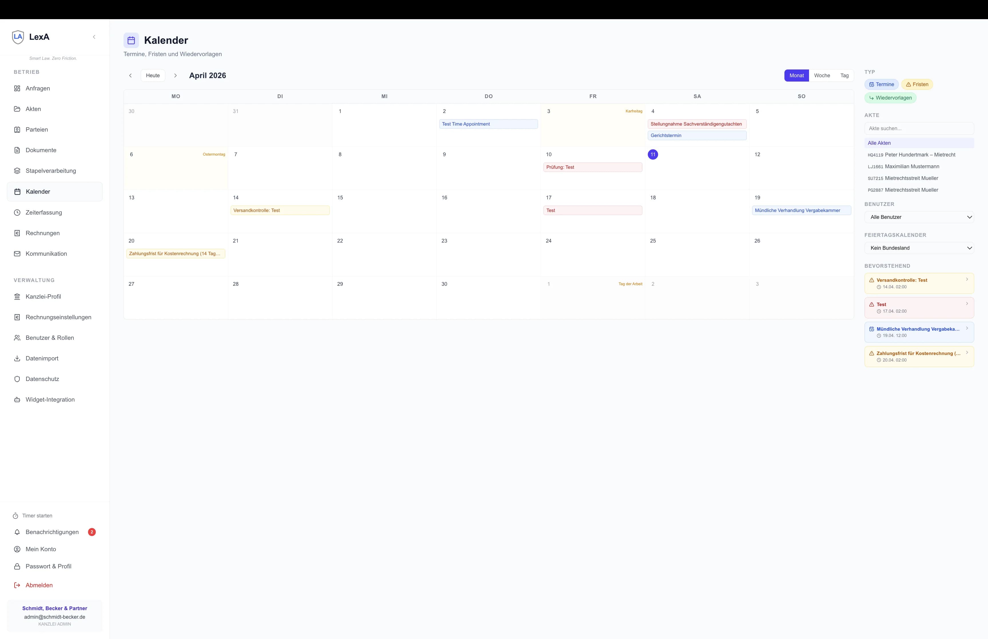 Monatskalender mit Fristen und Terminen