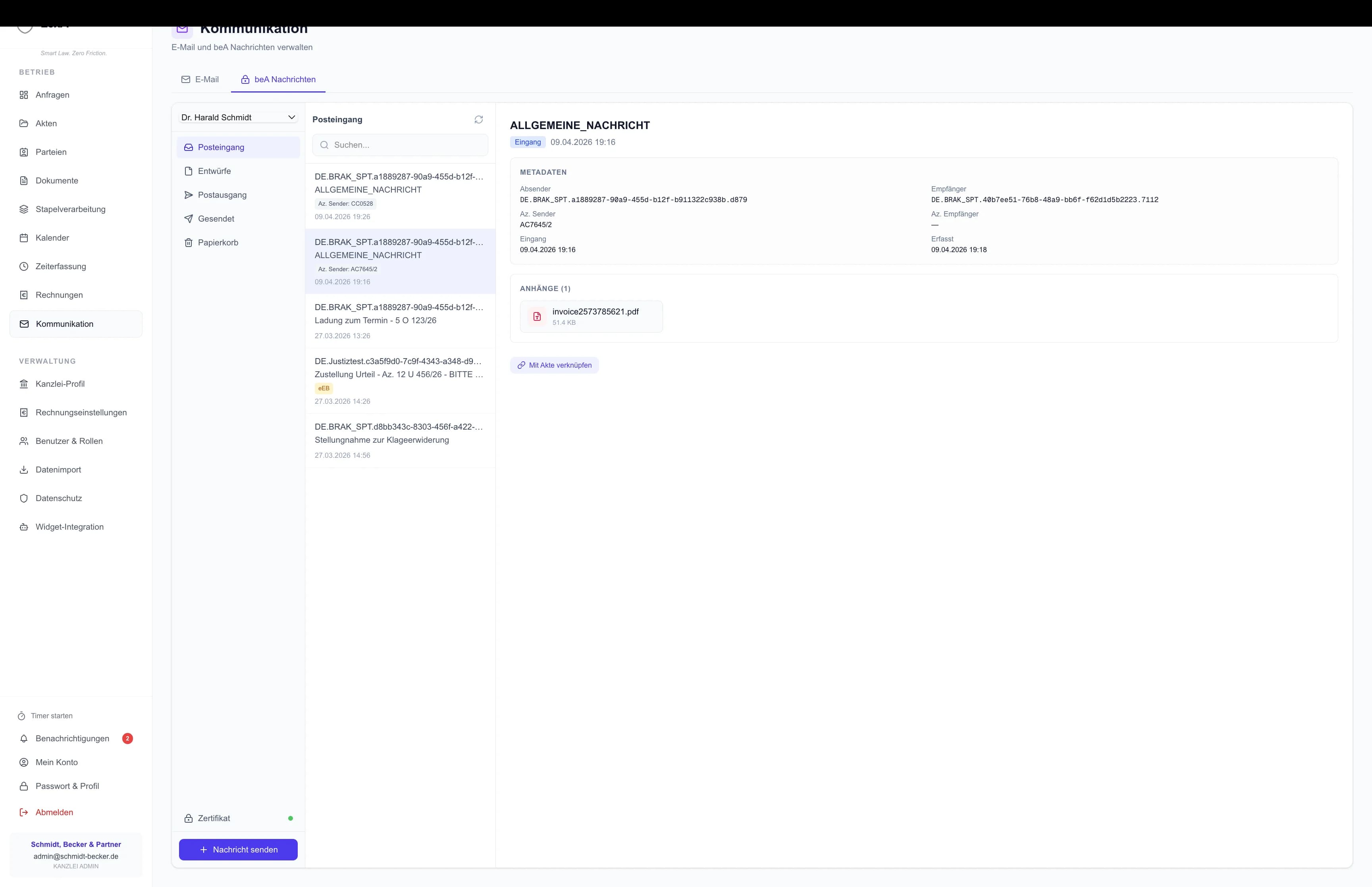 Kommunikationscenter mit Posteingang und Nachrichtendetail